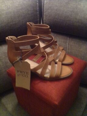 Frye and Co Women's Brown Strappy Gladiator Sandals Size 11 M